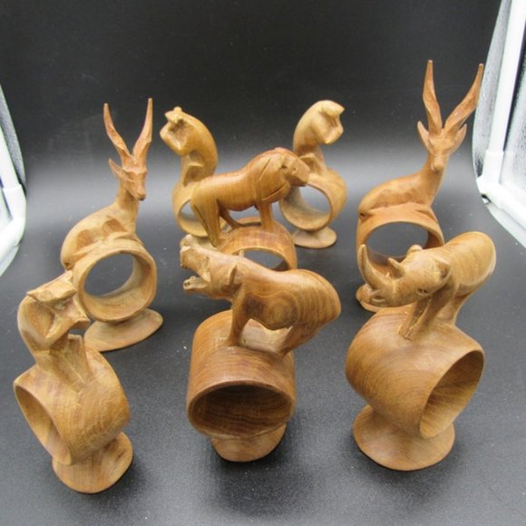SET OF 8 VINTAGE WOODEN SAFARI NAPKIN RINGS - Picture 2 of 5